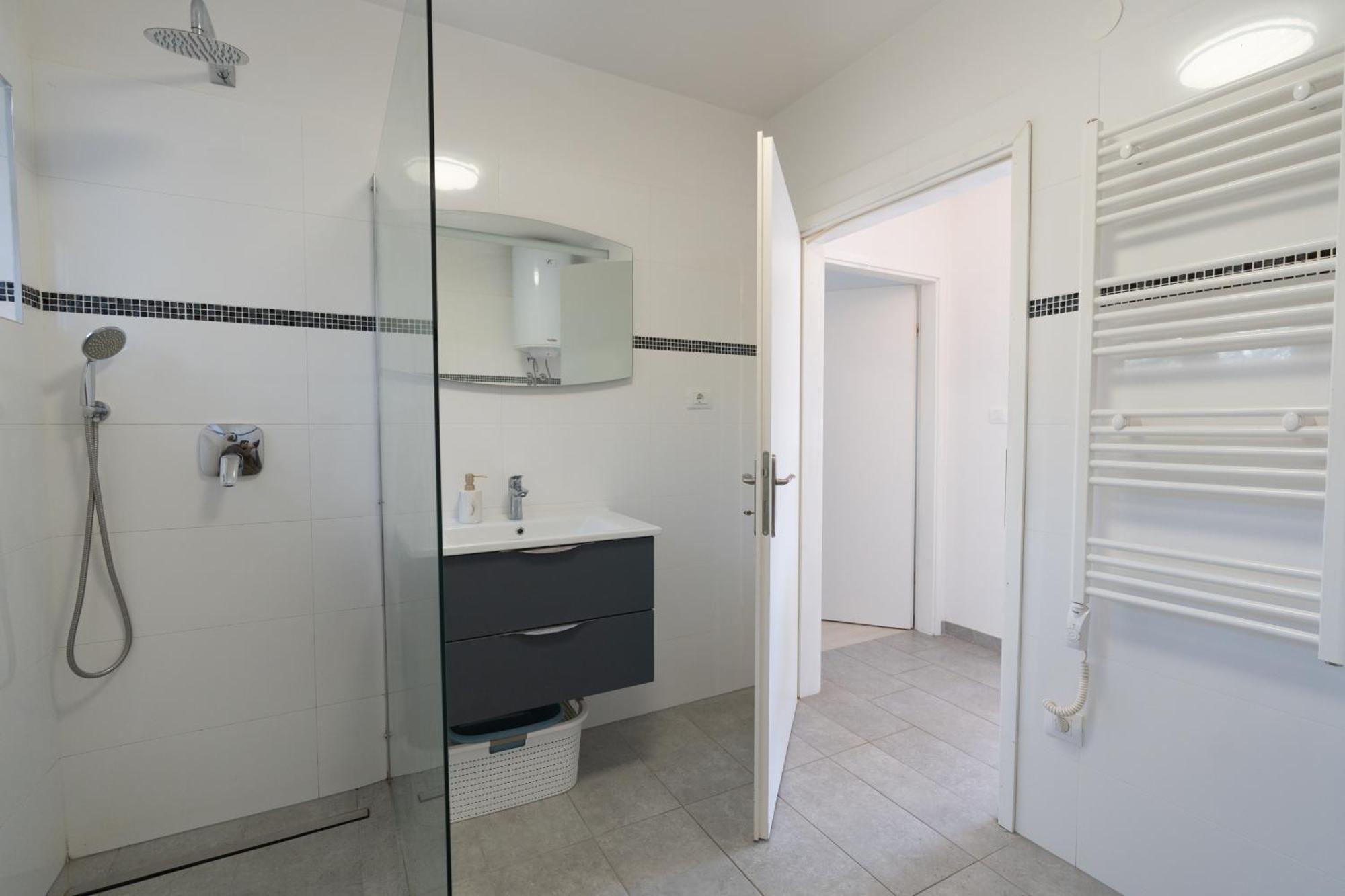 Two-Bedroom Apartment Rea In Ρόβινι Εξωτερικό φωτογραφία